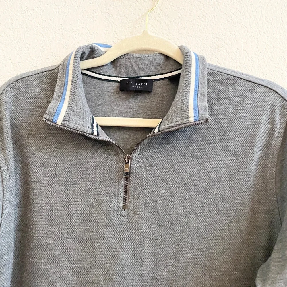 Ted Baker London Men's Grey Textured Quarter Zip Pullover Sweater Size 3 Medium‎